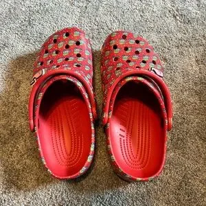 CROCS x Vineyard Vines Whale Christmas Print CROCS | Shoes | Crocs X Vineyard Vines Christmas Clogs Whale  main image 4